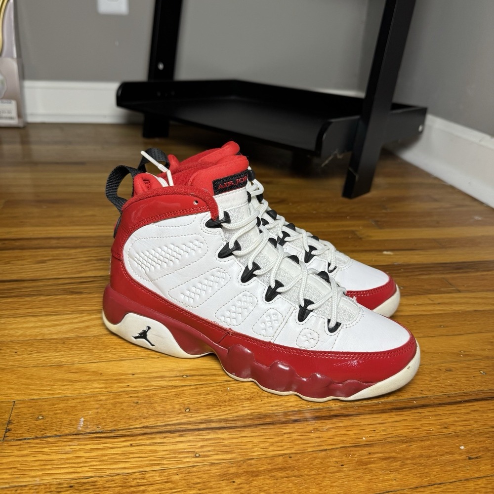 Nike Air Jordan 9 Retro Gym Red White Kids GS 4.5Y 302359-160 Sneaker